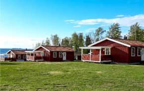 Nice home in Sjötorp with WiFi and 3 Bedrooms, Sjötorp